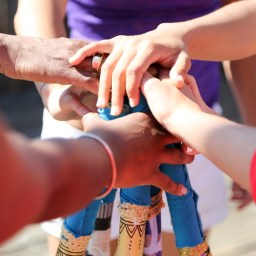 Individual and collective power. An artistic ray of hope.